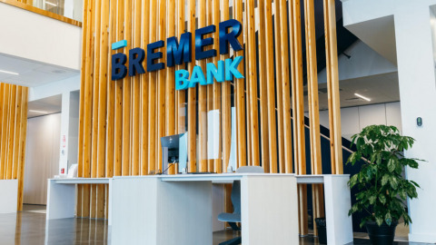 Bremer-Bank-photos-20_maxWidth_1000_maxHeight_700_ppi_72