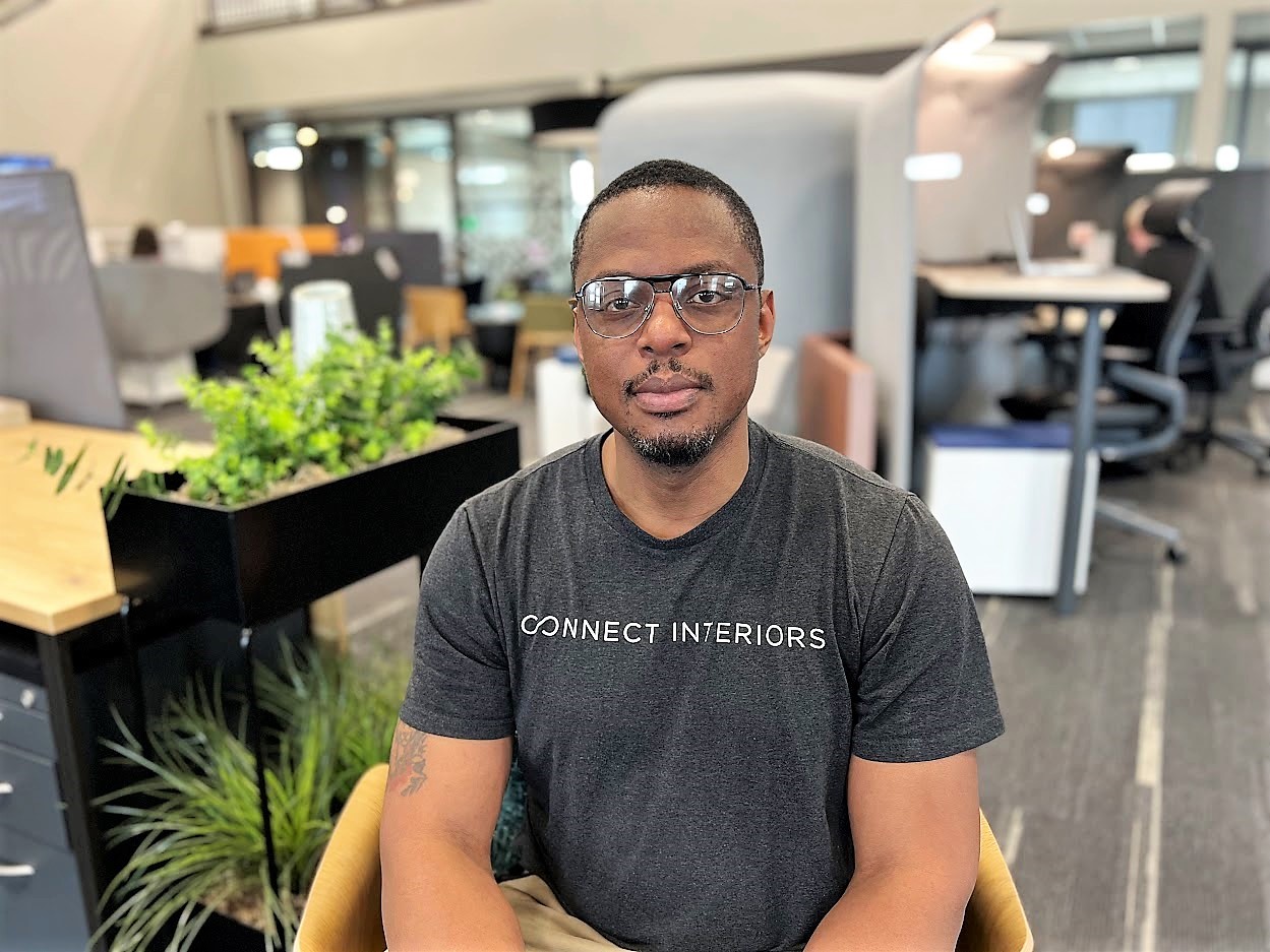 Diezi Dunbar, Installer